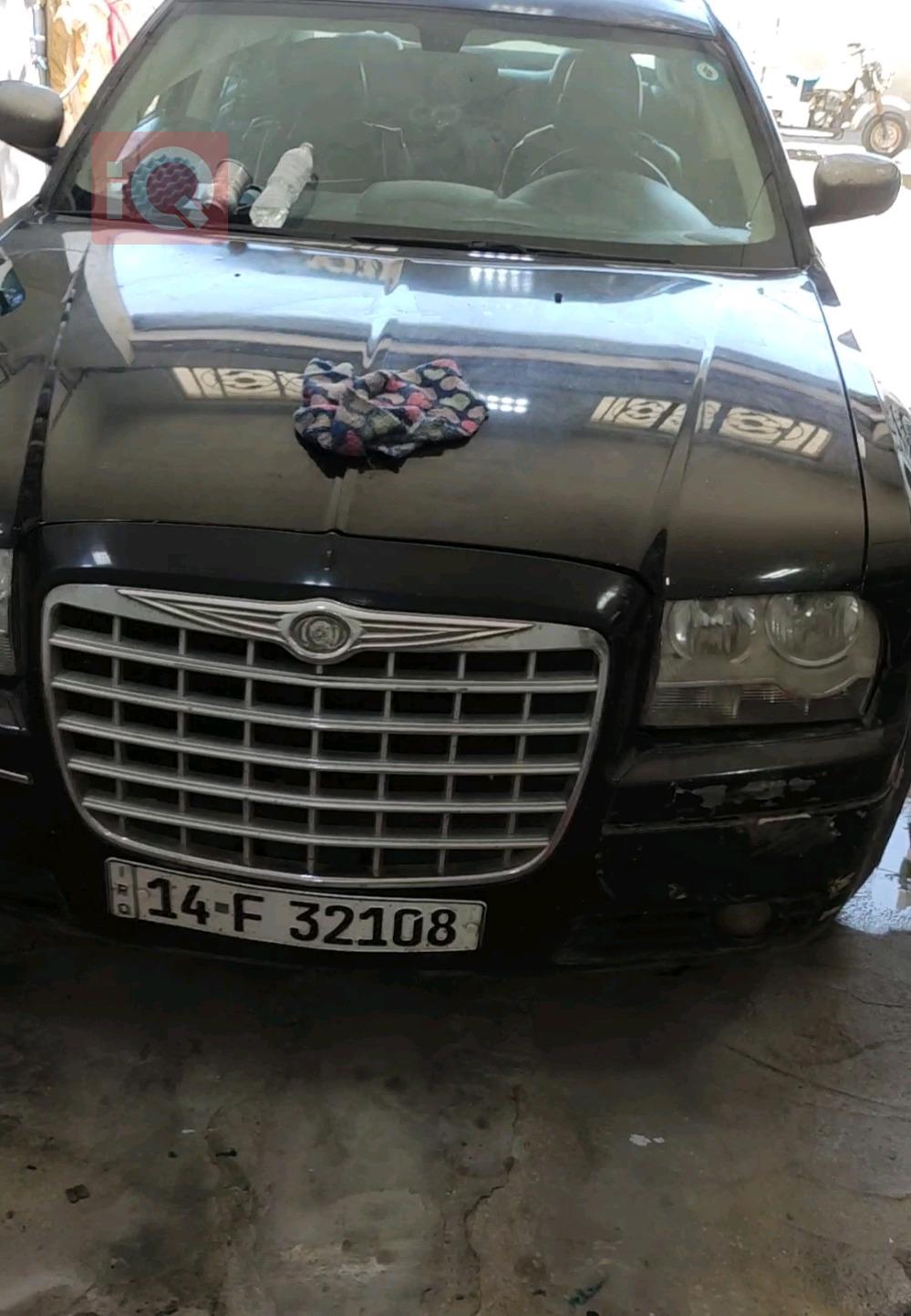 كرايسلر 300